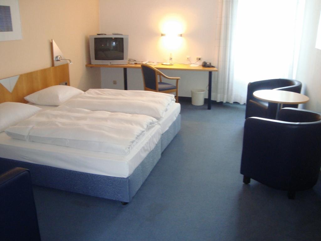 Prima Hotel Havelland Gross Kreutz Bilik gambar